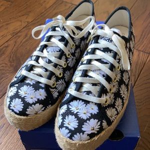 Keds Triple Kick Daisy black shoes size 8